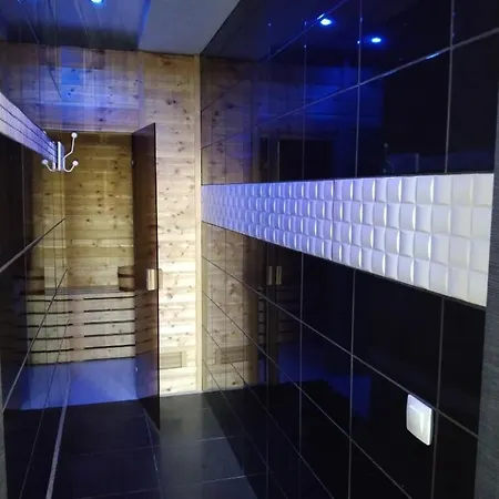 La Mer-balia Z Jacuzzi, Sauna ,klimatyzacja ,rowery Δωμάτια σε οικογενειακή κατοικία Ούστκα