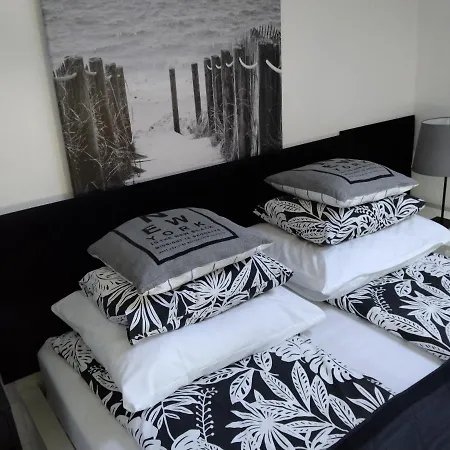 La Mer-balia Z Jacuzzi, Sauna ,klimatyzacja ,rowery Δωμάτια σε οικογενειακή κατοικία *