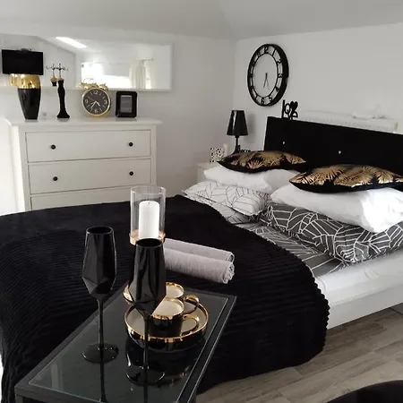 La Mer-balia Z Jacuzzi, Sauna ,klimatyzacja ,rowery Quarto em Acomodações Particulares *