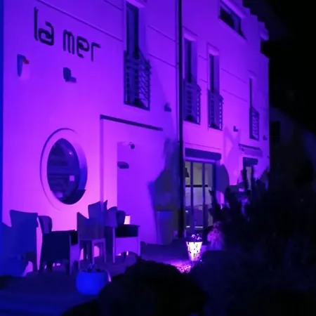 Δωμάτια σε οικογενειακή κατοικία La Mer-balia Z Jacuzzi, Sauna ,klimatyzacja ,rowery Ούστκα