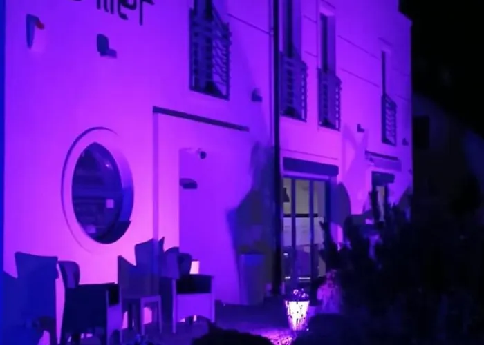 منزل للإقامة La Mer-balia Z Jacuzzi, Sauna ,klimatyzacja ,rowery أوستكا